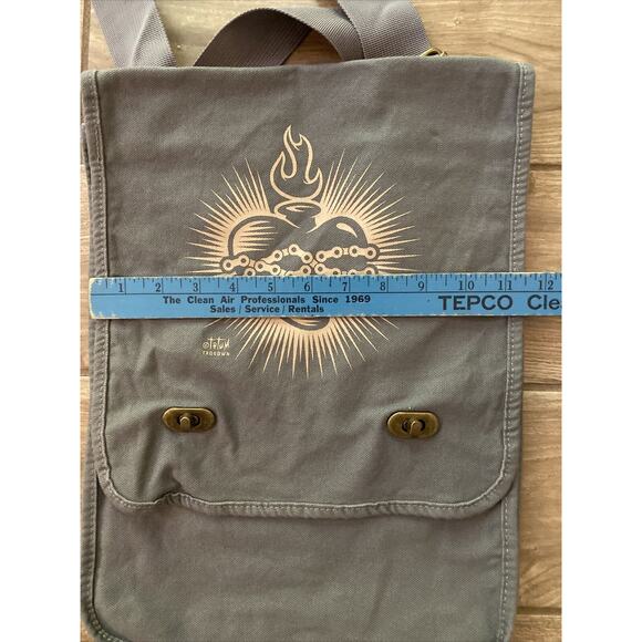 Vintage San Antonio Artist Tatum Cross Body Gray Bag - Heart Logo - Picture 8 of 10